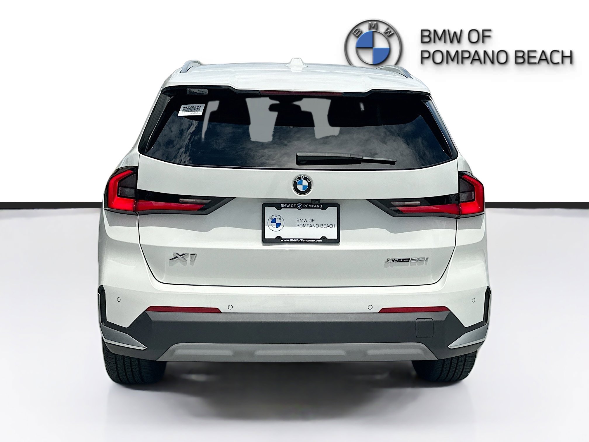Used 2023 Alpine White BMW xDrive28i image 6