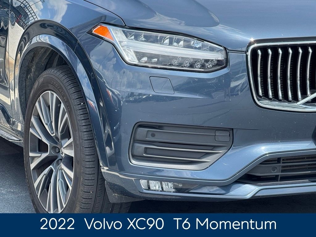 Used 2022 Blue Volvo T6 Momentum image 4