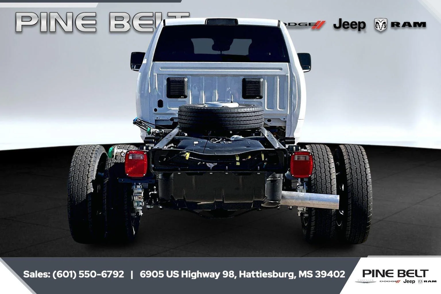 New 2026 Bright White Clear-Coat Exterior Paint RAM Tradesman image 4