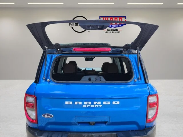Used 2022 Blue Metallic Ford Outer Banks image 20