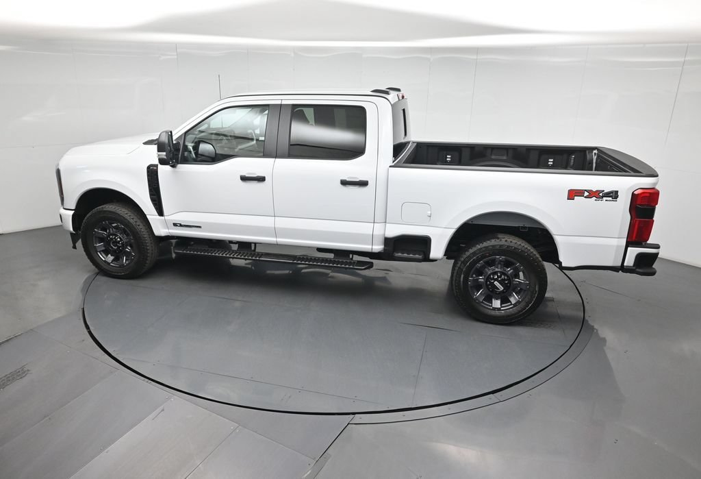 New 2026 Oxford White Ford XL image 37
