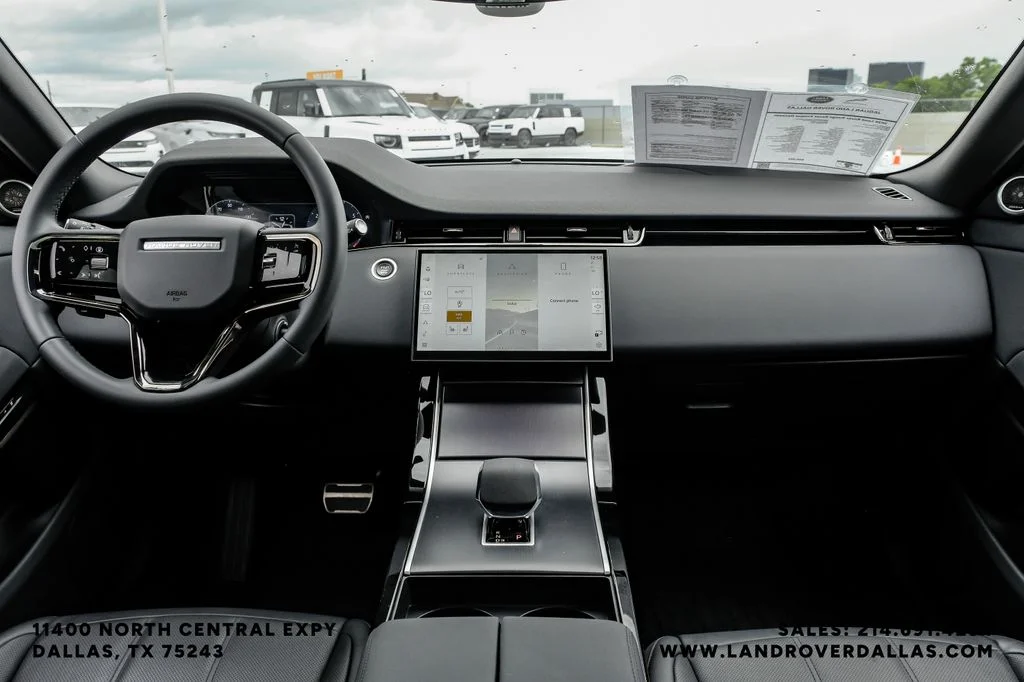 Used 2026 White Land Rover Dynamic image 18