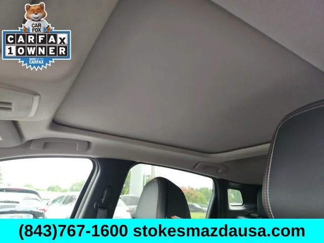 Used 2025 Black Nissan SR image 2