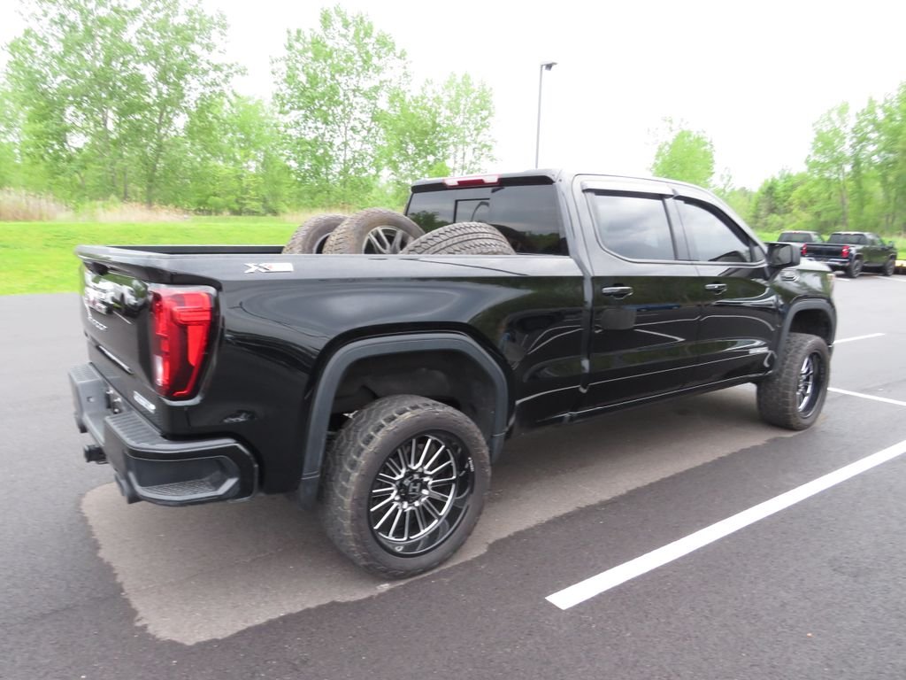 Used 2025 Black GMC Elevation image 14