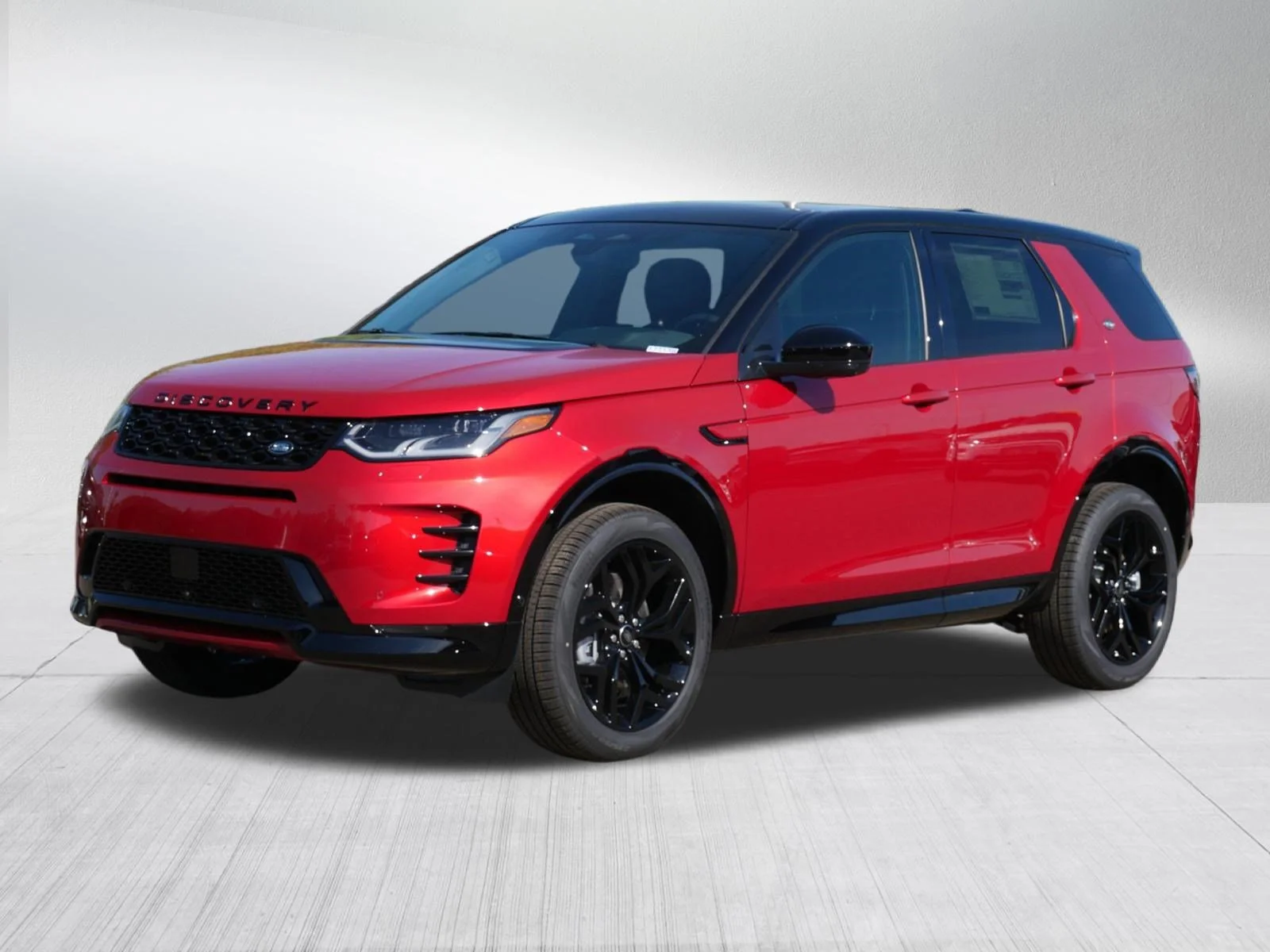 2026 Land Rover Discovery Sport 2.0 Landmark Edition's photo