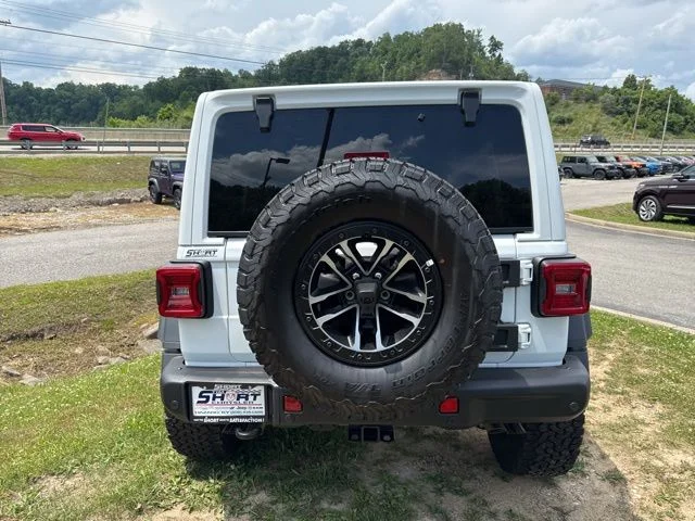New 2026 White Jeep Moab 392 image 4