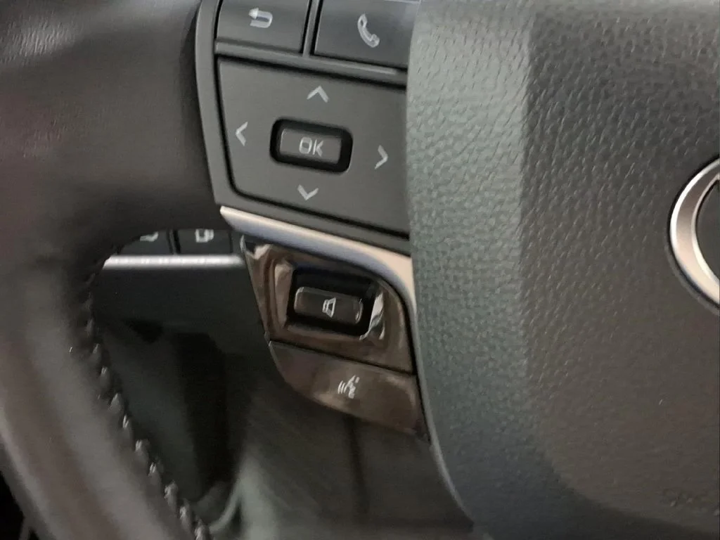 Certified Used 2025 White Toyota LE image 21