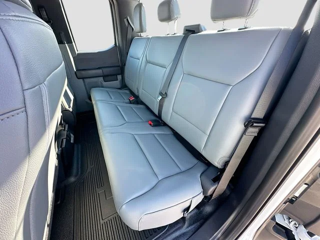 New 2026 Oxford White Ford XL image 16