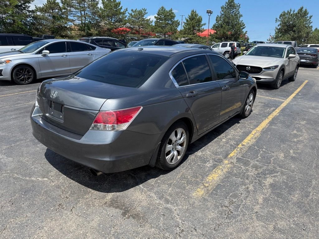 Used 2010 Polished Metal Metallic Honda EX-L image 3