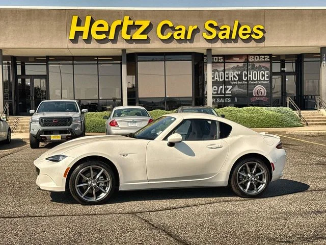 Used 2022 White Mazda Grand Touring image 1