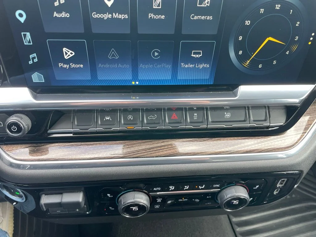 Used 2025 Cypress Chevrolet LT image 12