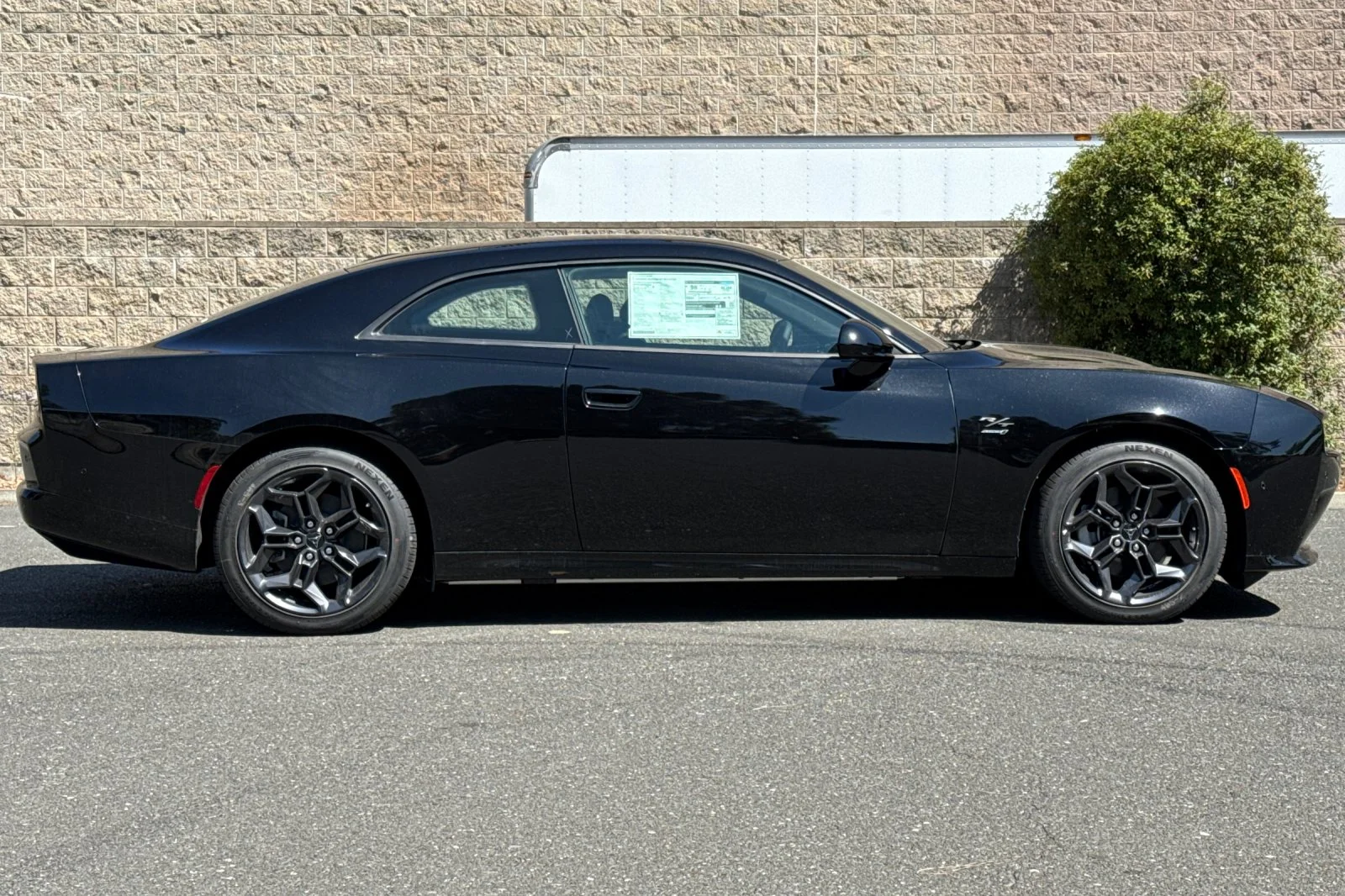 2025 Dodge Charger Daytona R/T - Photo 2