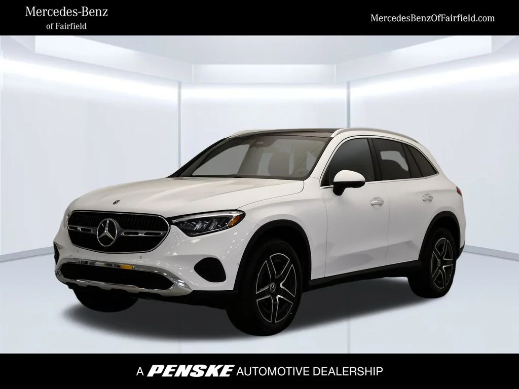 New 2026 Polar White Mercedes-Benz GLC 300 image 1