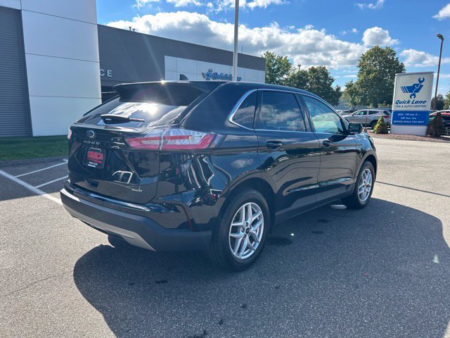 Used 2024 Black Ford SEL image 7