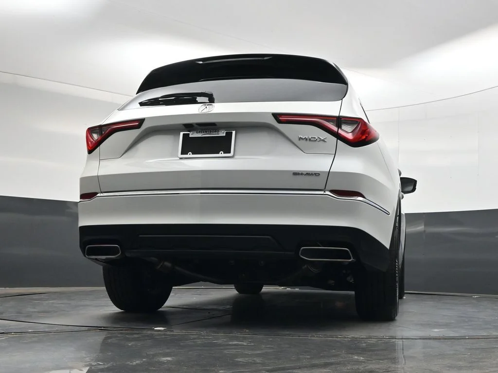 Used 2024 Platinum White Pearl Acura 3.5L image 32