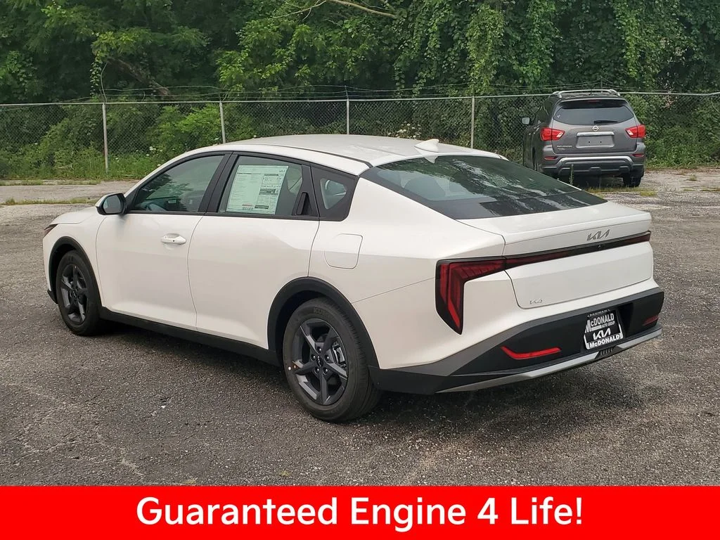 New 2026 White Kia LXS image 4