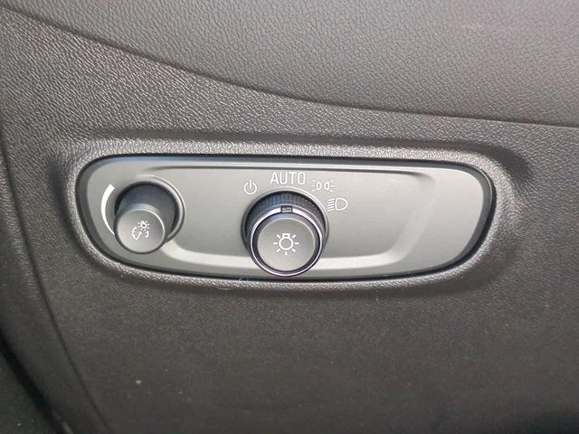 Used 2024 Blue Chevrolet LT image 21