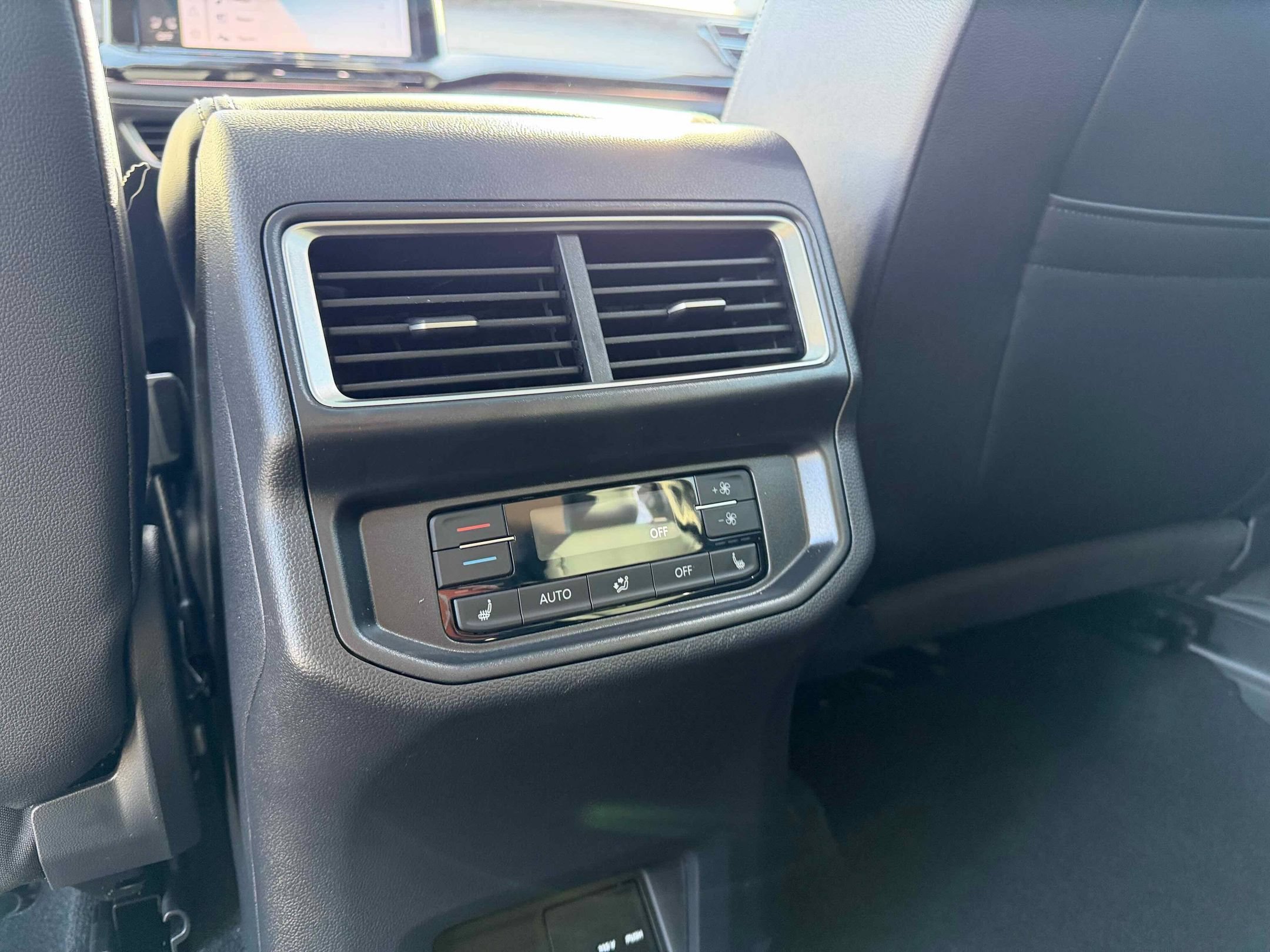 New 2026 Gray Volkswagen 2.0T SEL image 31