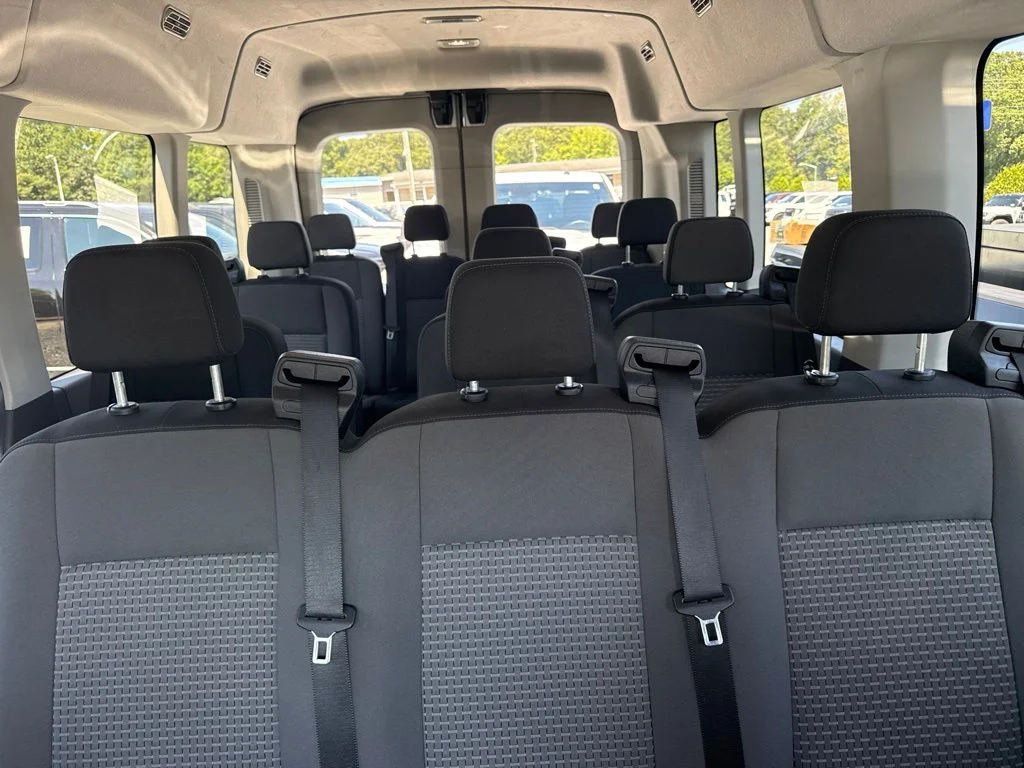 Used 2024 White Ford XL image 4