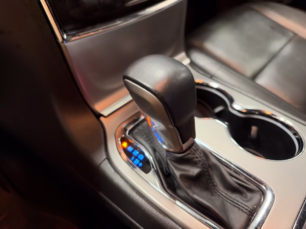 Used 2021 Gray Jeep Limited image 17