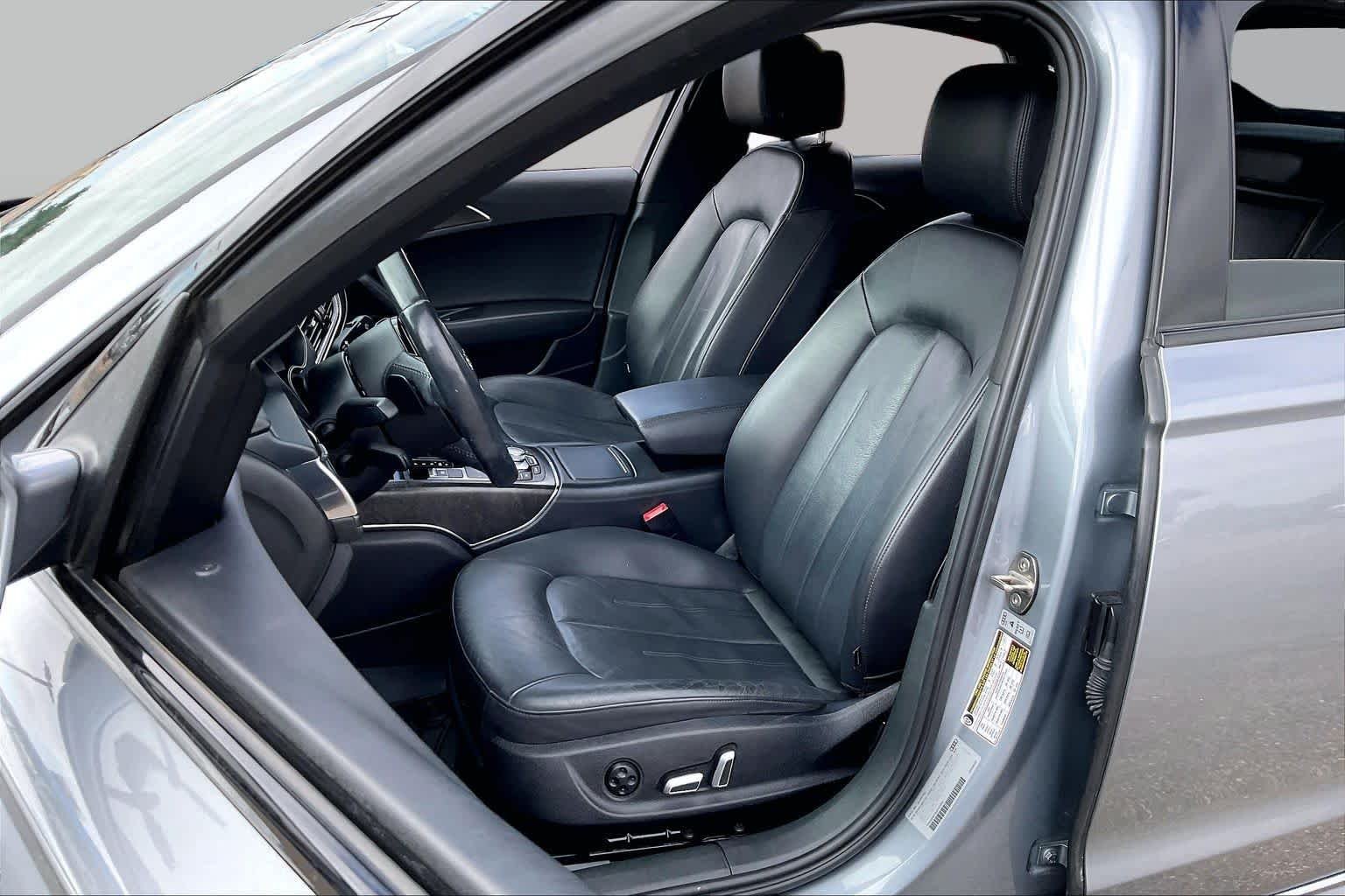 Used 2018 Florett Silver Metallic Audi Premium Plus image 8
