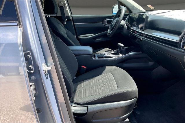 Used 2025 Silver Kia LX image 7