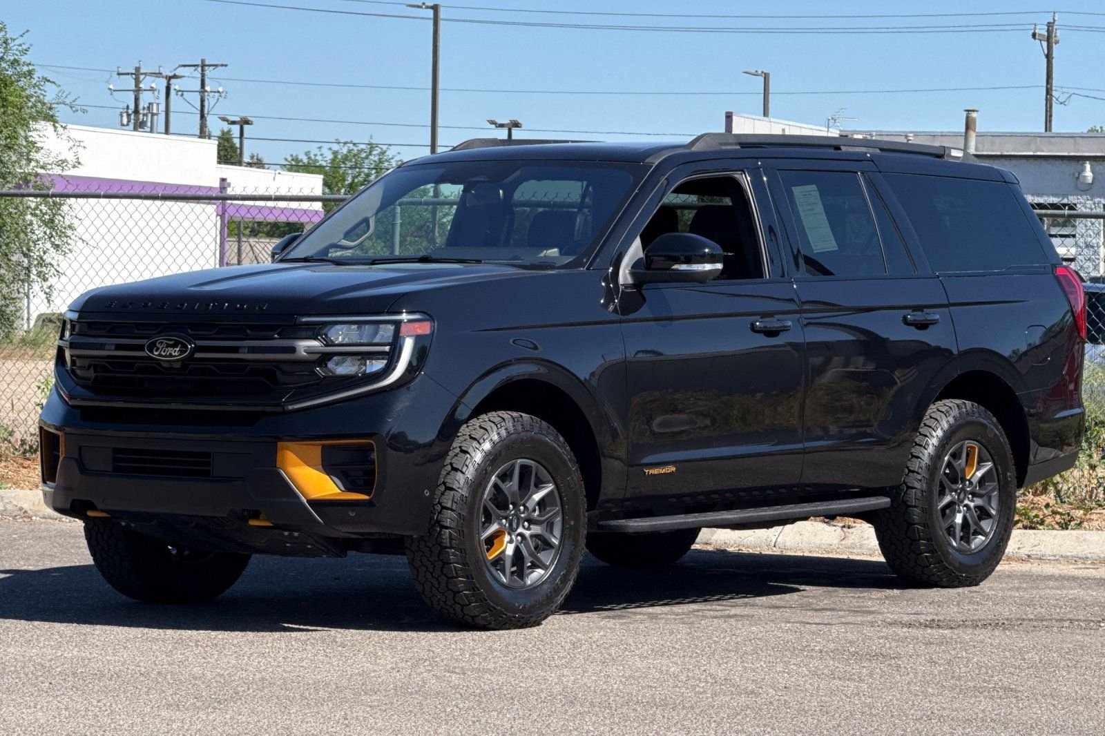 Used 2025  Ford Tremor image 8