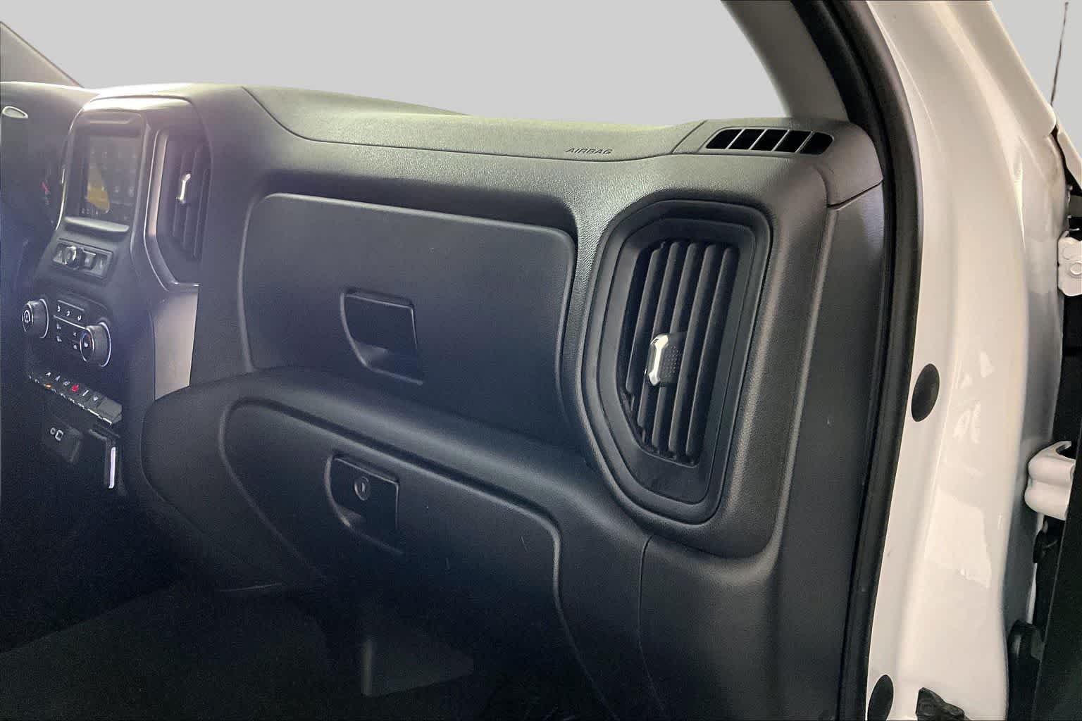 2023 Chevrolet Silverado 1500 Custom - Photo 17