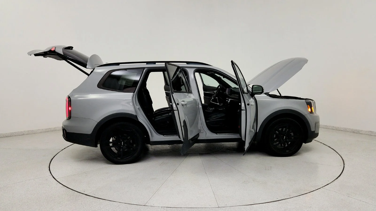 Used 2024 Gray Kia SX X-Line image 14