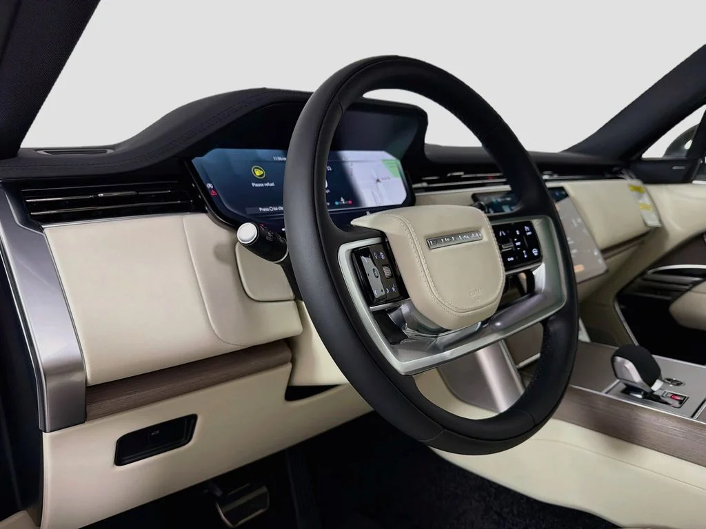New 2026 Fuji White Land Rover SE image 9