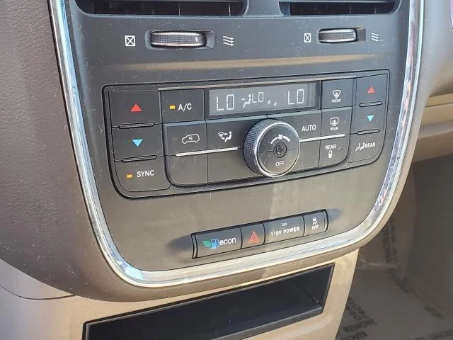 Used 2015 Cashmere/Sandstone Pearlcoat Chrysler Touring image 16