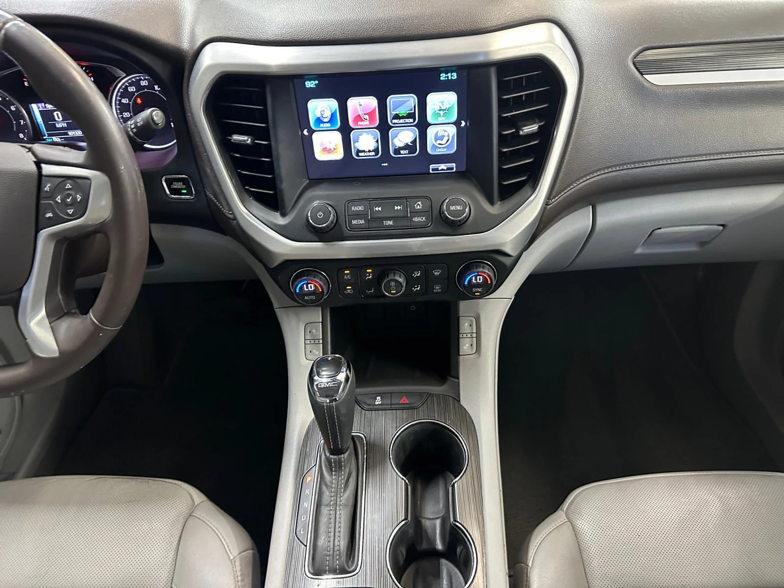 Used 2017 White Frost Tricoat GMC SLT image 22