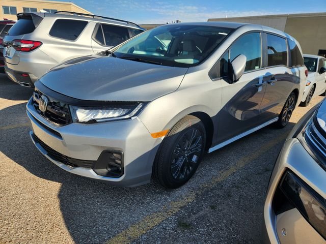 New 2026 Solar Silver Metallic Honda Touring image 1