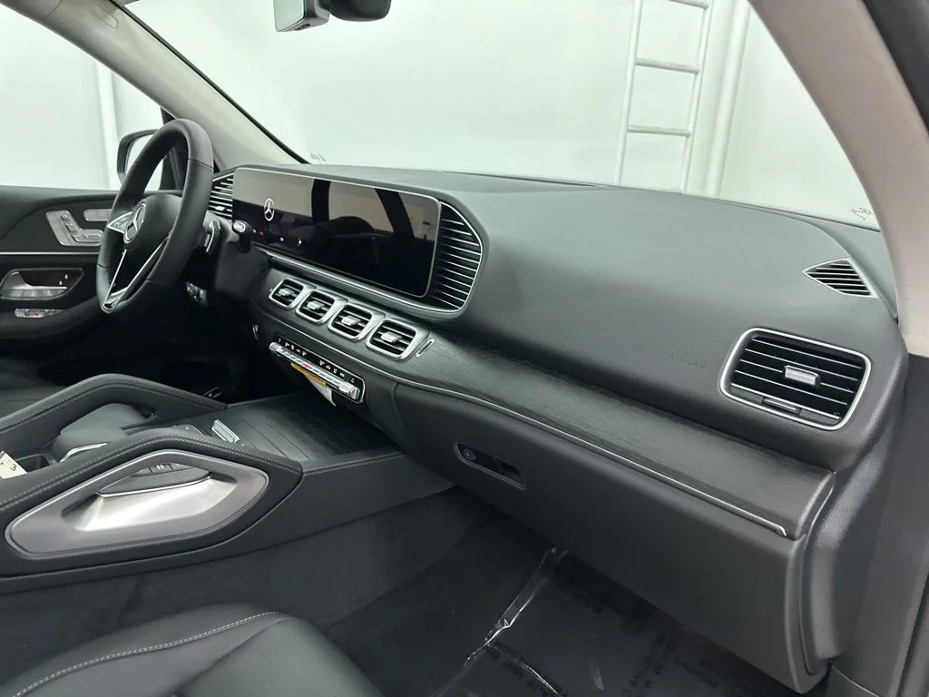 Used 2026 Gray Mercedes-Benz GLE 350 image 28