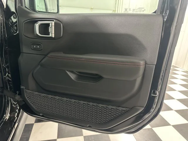 New 2026 Black Clear-Coat Exterior Paint Jeep Rubicon X image 8