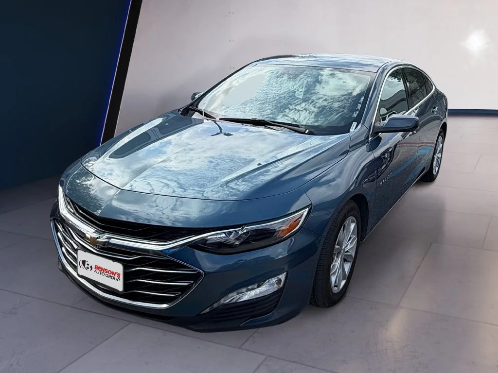 Used 2025 Blue Chevrolet LT image 1