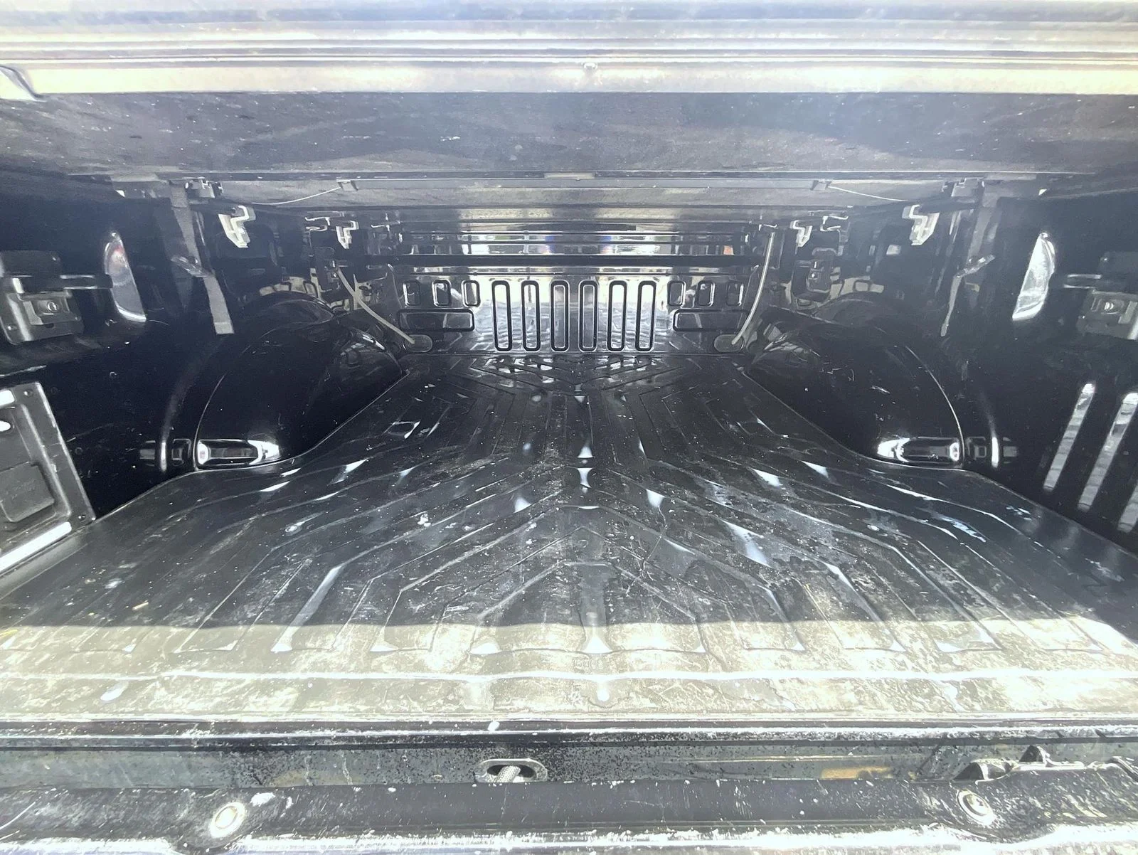 Used 2022 Black Ford Platinum image 23