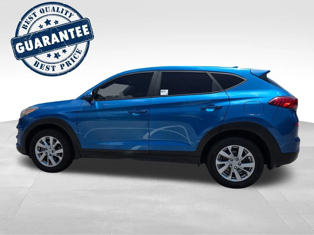 Used 2019 Blue Hyundai SE image 4