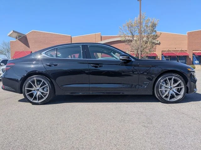 Used 2026 Black Genesis 2.5T image 8