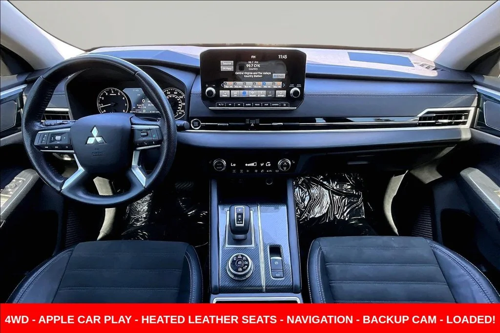 Used 2022  Mitsubishi SE image 7