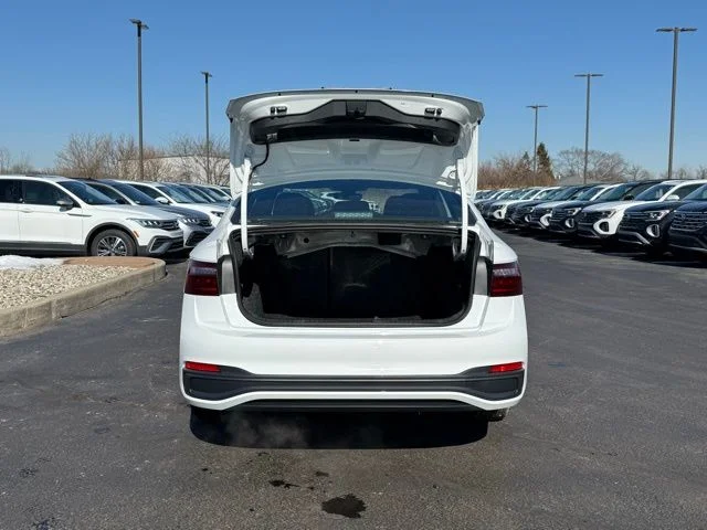 New 2026 White Volkswagen 1.5T Sport image 3