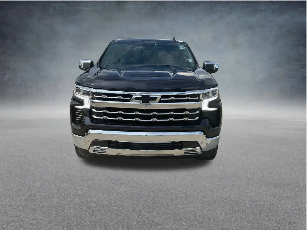 Used 2022 Gray Chevrolet LTZ image 2