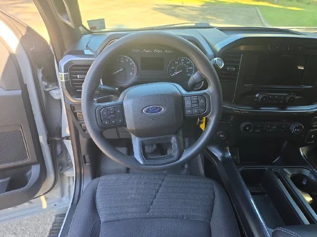 Used 2023 White Ford XL image 23