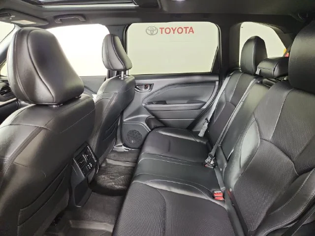Used 2025 Silver Subaru Limited image 14