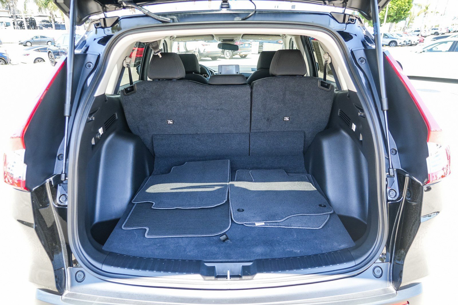 2025 Honda CR-V LX - Photo 54