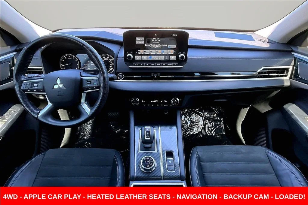 Used 2022  Mitsubishi SE image 7