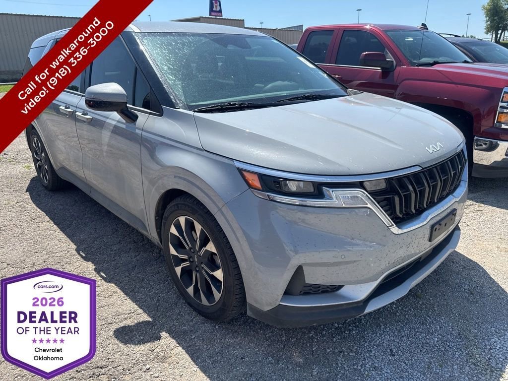 2022 Kia Sedona EX's photo