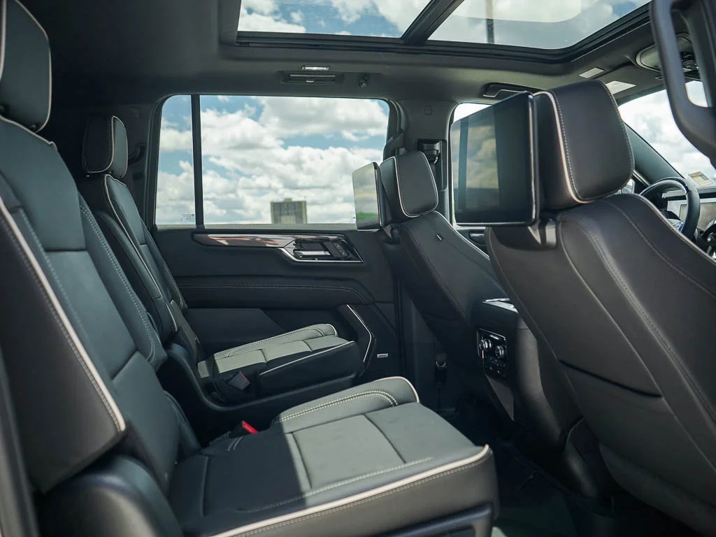New 2026 Sterling Metallic GMC Elevation image 13