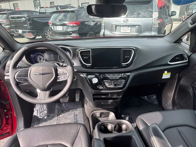 2026 Chrysler Pacifica Select - Photo 9
