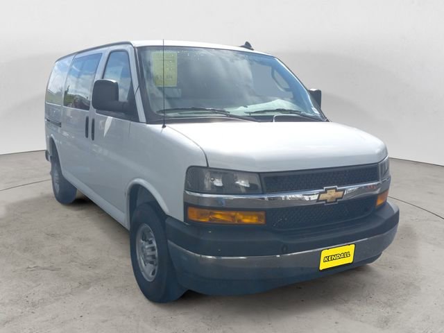 2025 Chevrolet Express Cargo Work Van - Photo 7